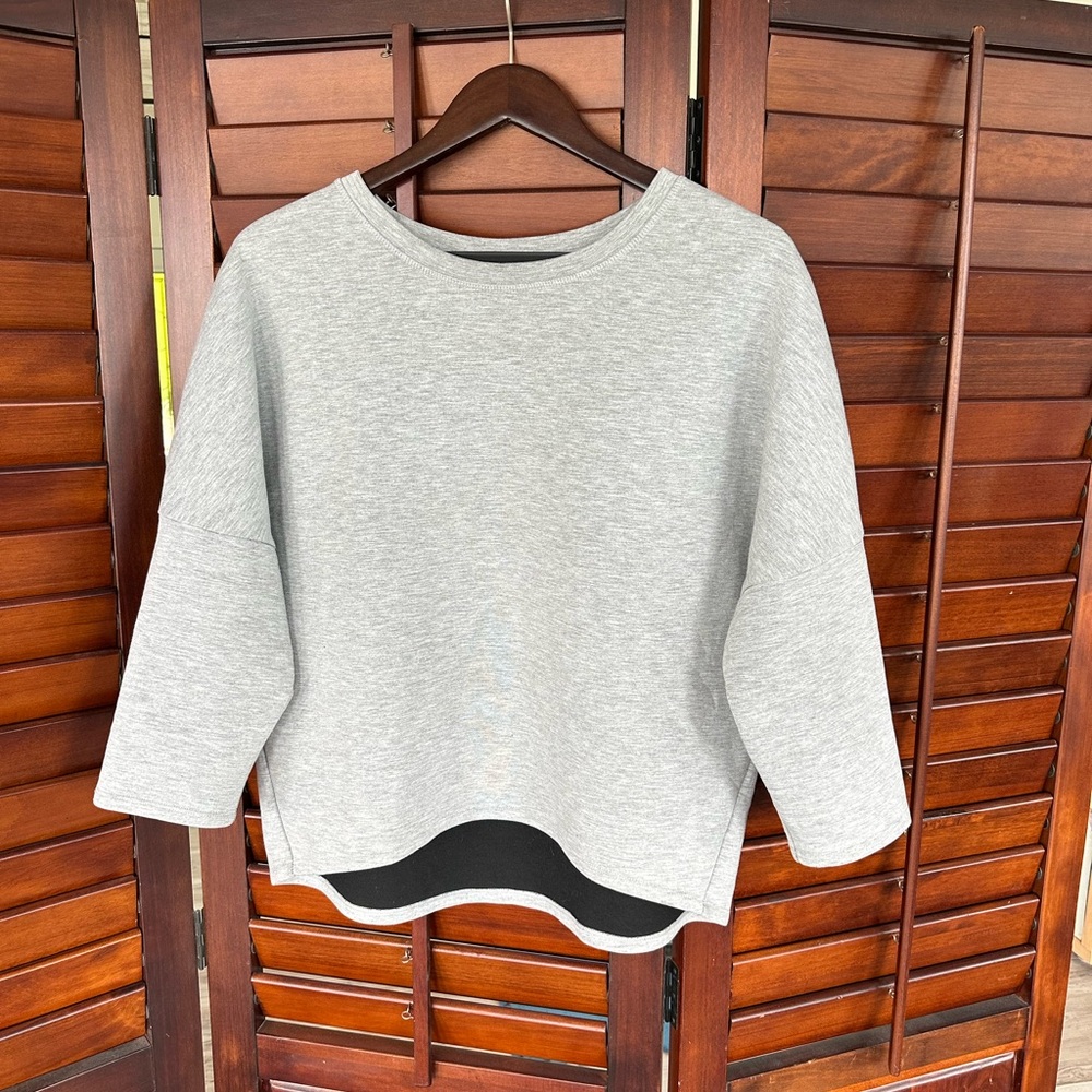 Halogen 3/4 Sleeve Light Gray Sweatshirt